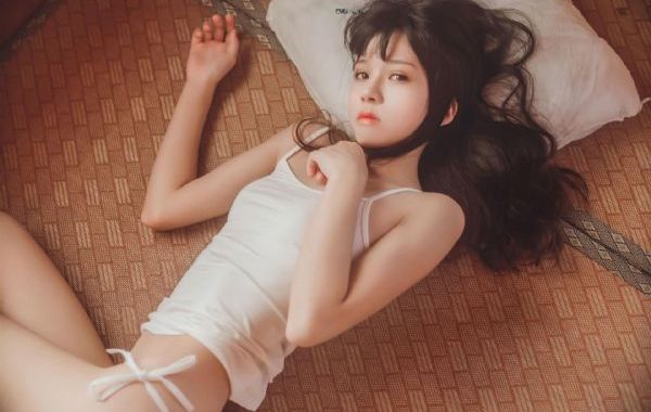 欧洲大胆裸体图片_4K电影全集观看