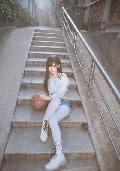 最爽的乱系列小说视频_高清免费在线观看