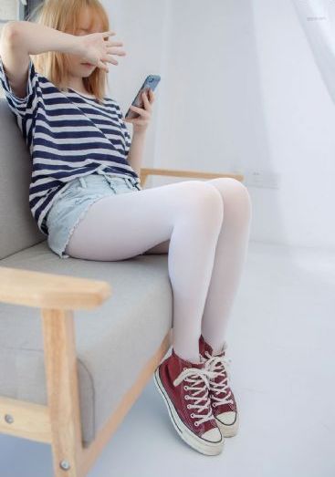 男朋友隔着衣服揪内衣什么意思_HD电影在线观看