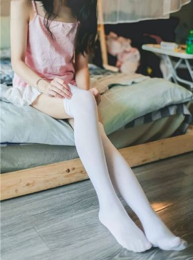 夜里一个人看的视频_国产剧免费高清观看
