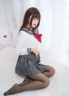 女仆脱了个精光被主人摸作文_4K电影在线观看