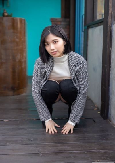 四人老师轮换游戏叫什么_青苹果乐园免费高清观看