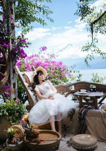 女生会不会有白色分泌物黏黏的_中文字幕在线观看